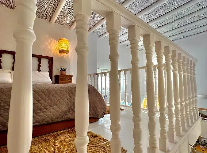 Aetheria Traditional House *